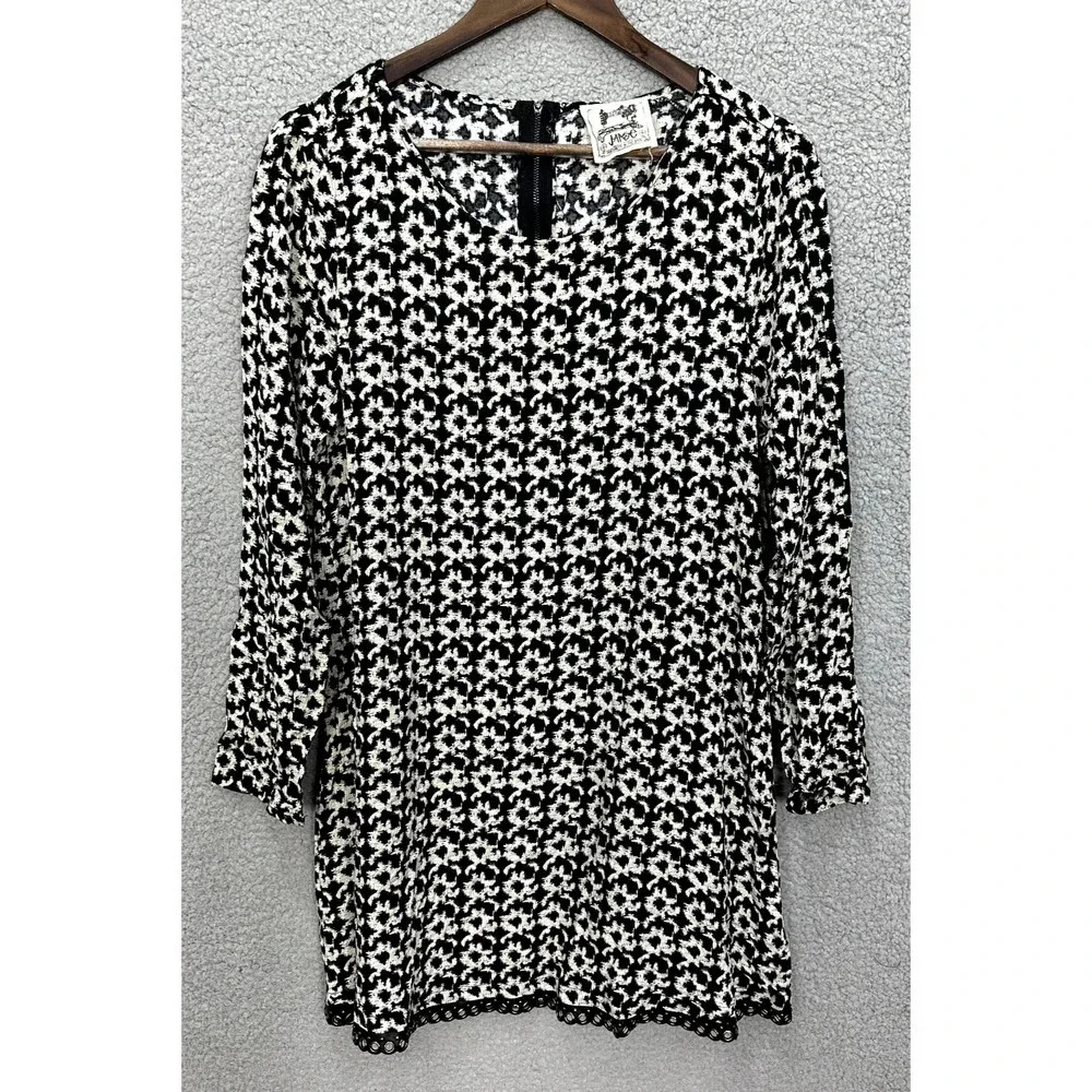 Jaase Shift Dress Womens Medium Black Geometric Long Sleeve Grommet Zipper Boho